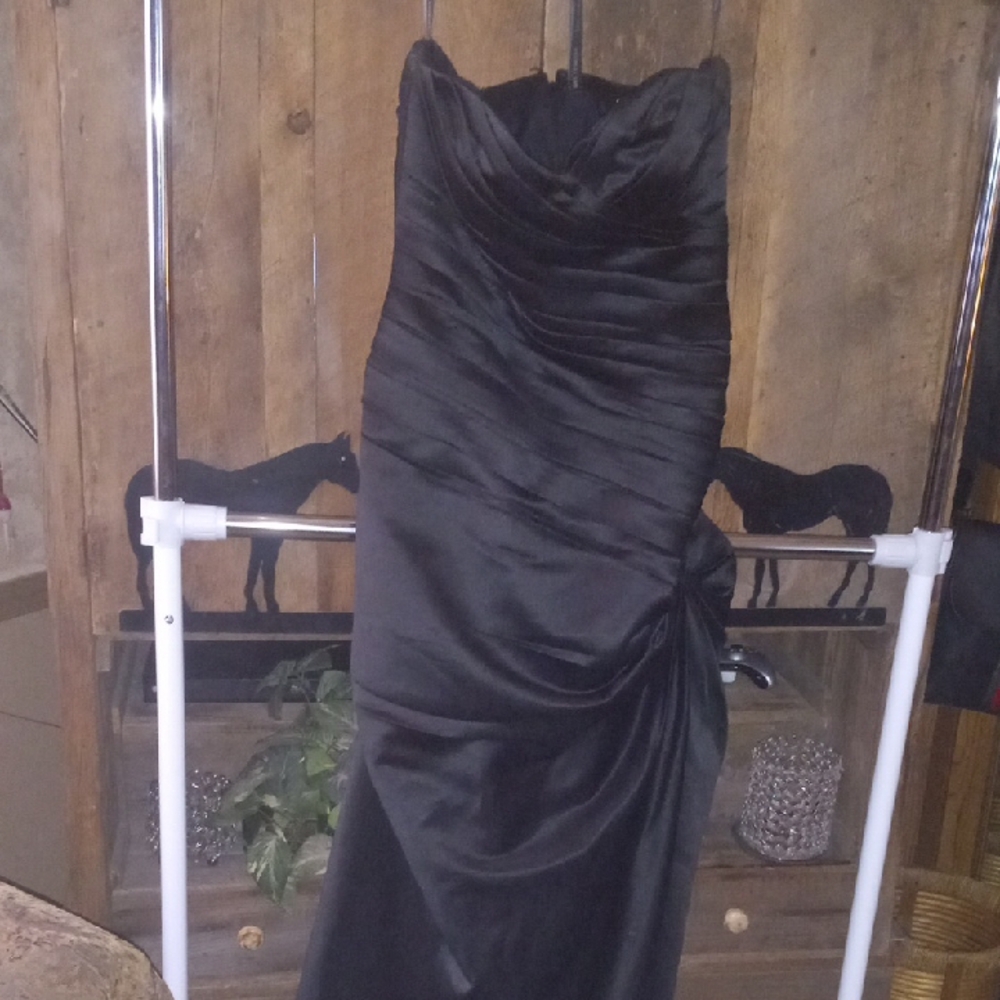 Bill Levkoff Black Strapless Gown